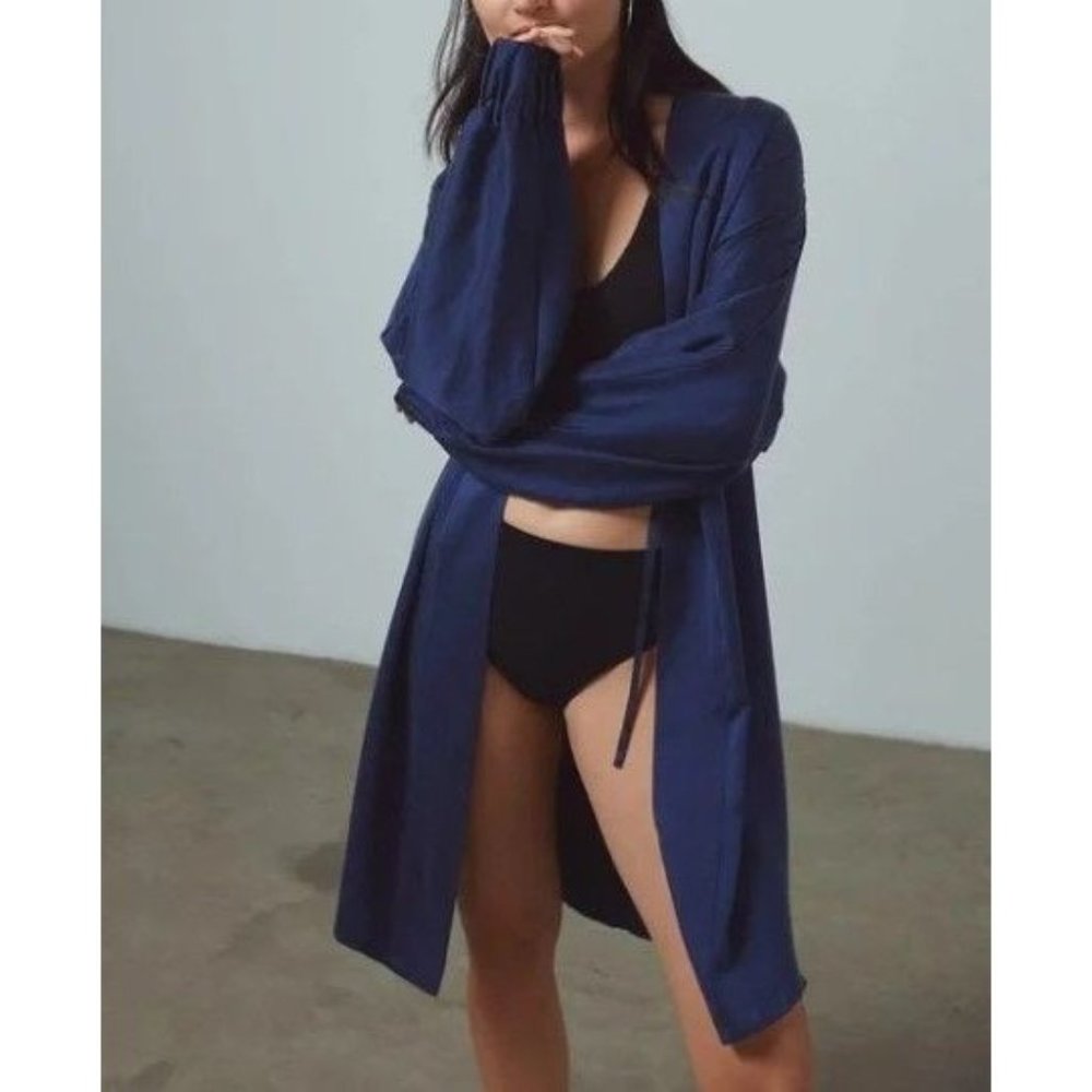 Lunya Washable Silk Robe In Deep Blue M - Picture 2 of 11